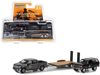 Greenlight 2018 Ford F-150 Gray W/ 1992 Ford Bronco Montana Livestock Assoc Yellowstone Hitch & Tow 11 1/64 Gre