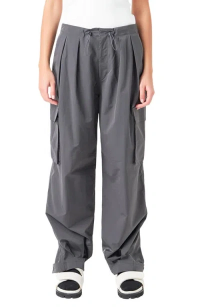 Grey Lab Pleated Low Rise Parachute Cargo Pants In Grey