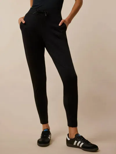 Greyson Clothiers Scarlett Sequoia Jogger In Shepherd In Black
