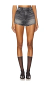 Grlfrnd Kyla Hot Short In Phantom