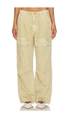Grlfrnd Jeans Steph Low Rise Cargo In Beige