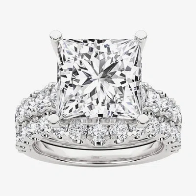 Grown Gorgeous (f In White