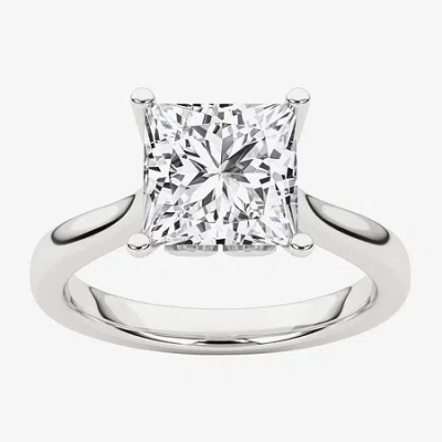 Grown Gorgeous (f In White