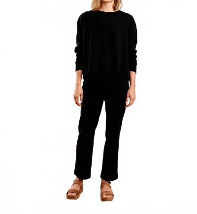 GRP1 KNITS OVERSIZED CROPPED PULLOVER SWEATER IN BLACK