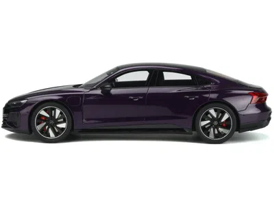 Gt Spirit Audi Rs E-tron Purple Metallic With Carbon Top 1/18 Model Car By