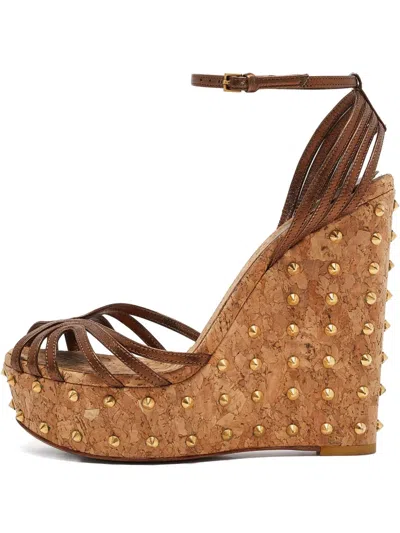 Pre-owned Gucci 140mm Patent Leather Studded Wedge Sandals