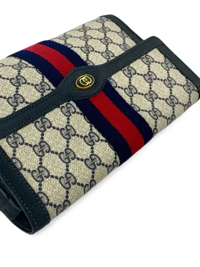 Pre-owned Gucci 1980-1990 Gg Supreme Web Clutch Bag In Grey