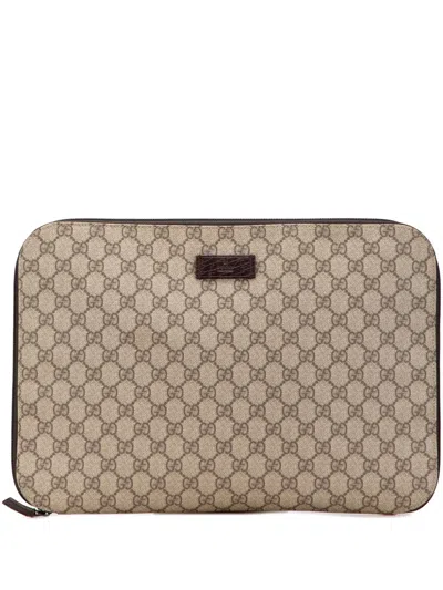 Pre-owned Gucci 2000-2015 Gg Supreme Portfolio Clutch Bag In Brown