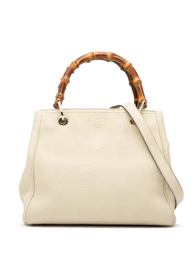 Pre-owned Gucci 2000-2015 Small Calfskin Bamboo Shopper Satchel In White