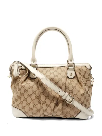 Pre-owned Gucci 2000-2010s Gg Canvas Handbag In Neutral