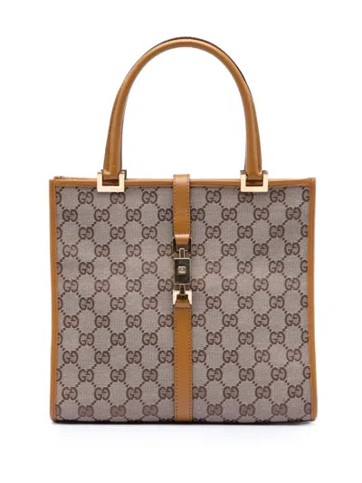 Pre-owned Gucci 2000-2015 Gg Canvas Jackie Handbag In Neutral