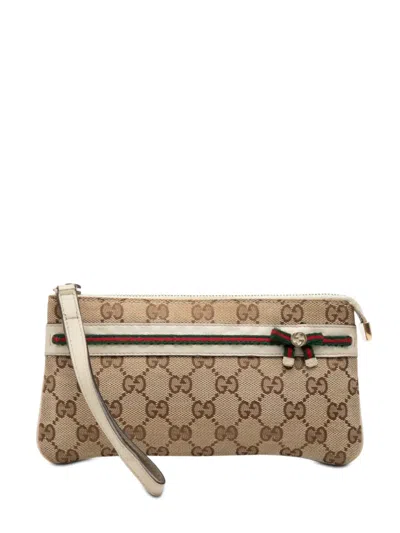 Pre-owned Gucci 2000-2015 Gg Canvas Web Mayfair Wristlet Clutch Bag In White