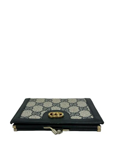 Pre-owned Gucci 2000-2015 Gg Supreme Bifold Wallet Small Wallets In Neutral