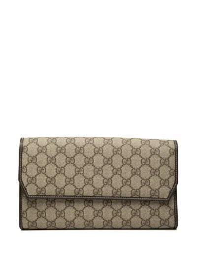 Pre-owned Gucci 2000-2015 Gg Supreme Clutch Bag In Neutrals