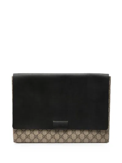 Pre-owned Gucci 2000-2015 Large Gg Supreme Clutch Bag In Black