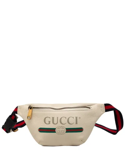 Pre-owned Gucci 2000-2015 Small Grained Calfskin Logo Belt Bag In White