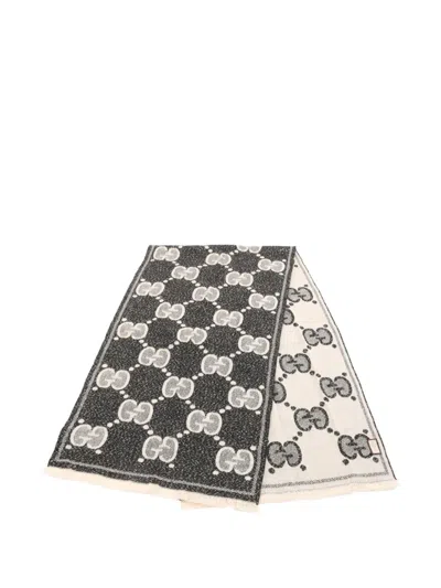 Pre-owned Gucci 2000s Gg Jacquard Scarf