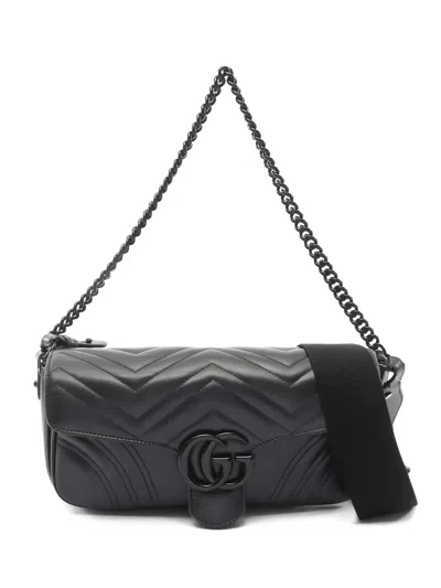 Pre-owned Gucci 2000s Gg Marmont Shoulder Bag In Black