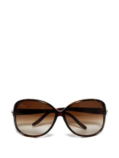 Pre-owned Gucci 2000s Gg-plaque Sunglasses In Brown