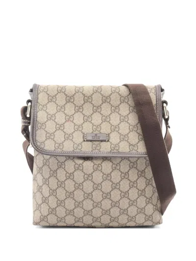 Pre-owned Gucci 2000s Gg Supreme Shoulder Bag In Neutral