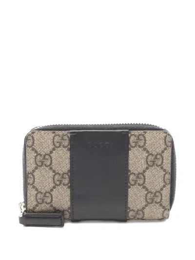 Pre-owned Gucci 2000s Gg Supreme Wallet In Neutral