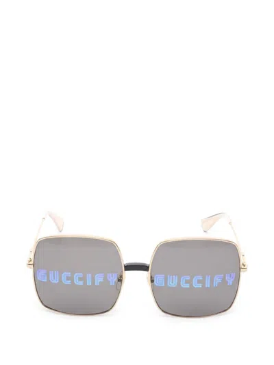 Pre-owned Gucci 2000s Fy Square Sunglasses In Gold