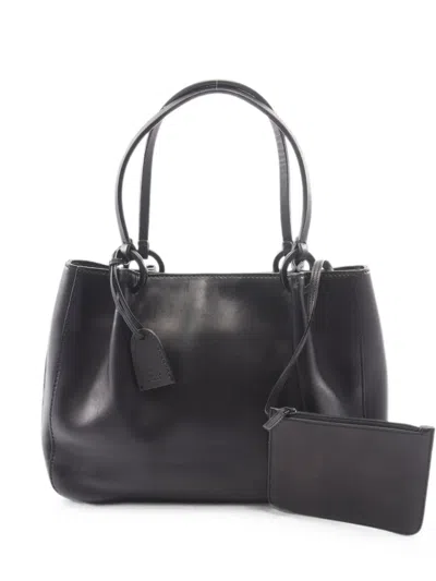 Pre-owned Gucci 2000s Pouch Leather Tote Bag In Black