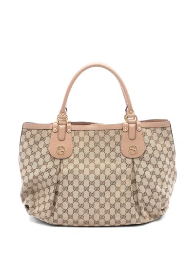 Pre-owned Gucci 2000s Scarlet Gg Supreme Tote Bag In Neutral