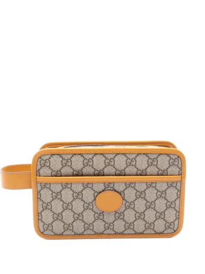 Pre-owned Gucci 2010s Gg Supreme Clutch Bag In Neutral