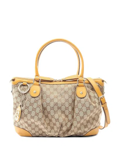 Pre-owned Gucci 2010s Sukey Gg-canvas Tote Bag In Neutral