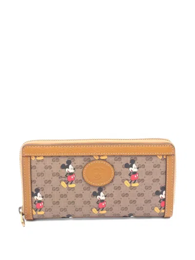Pre-owned Gucci 2010s X Disney Mickey Mouse Wallet In Neutral