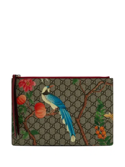 Pre-owned Gucci 2016-2024 Large Gg Supreme Tian Clutch Bag