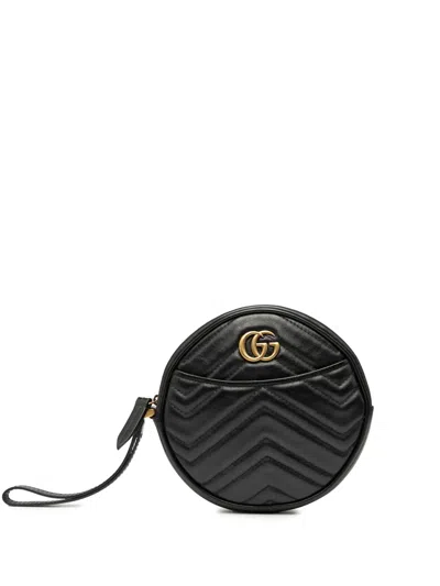 Pre-owned Gucci 2016-2025 Gg Marmont Matelasse Leather Round Wristlet Clutch Bag In Black