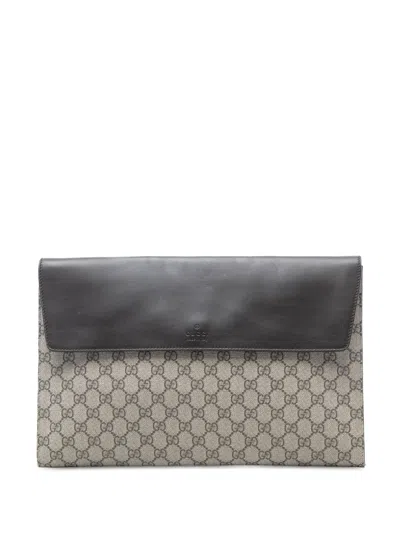 Pre-owned Gucci 2016-2025 Gg Supreme Envelope Clutch Bag In Brown