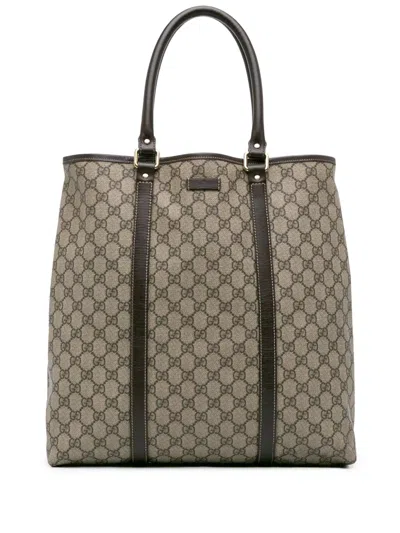 Pre-owned Gucci 2016-2025 Gg Supreme Joy Vertical Tote Bag In Brown