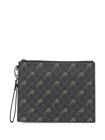 Pre-owned Gucci 2016-2025 Gg Supreme Tigers Zip Wristlet Pouch Clutch Bag