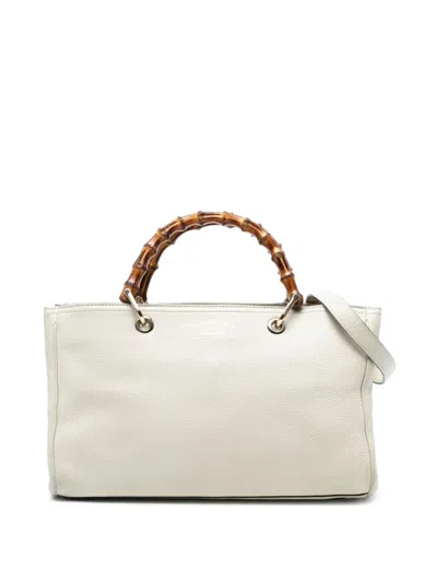 Pre-owned Gucci 2016-2025 Medium Calfskin Bamboo Shopper Satchel In White