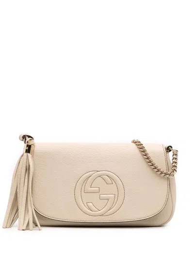Pre-owned Gucci 2016-2025 Medium Leather Soho Chain Flap Crossbody Bag In White