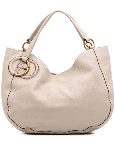 Pre-owned Gucci 2016-2025 Medium Pebbled Calfskin Twill Tote Bag In White