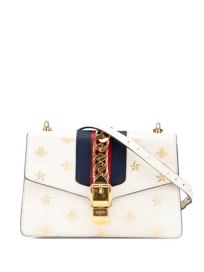 Pre-owned Gucci 2016-2025 Small Leather Bee Star Sylvie Satchel In White