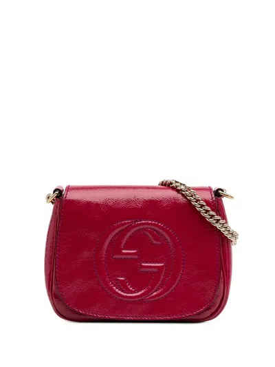 Pre-owned Gucci 2016-2025 Small Patent Soho Chain Flap Crossbody Bag In Red