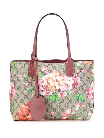 Pre-owned Gucci 2016 Small Gg Supreme Blooms Reversible Tote Bag In Brown