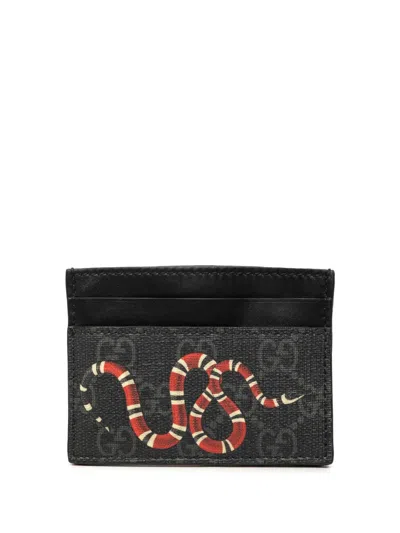 Pre-owned Gucci 2016-2022 Gg Supreme Kingsnake Card Holder In Grey
