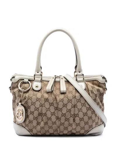 Pre-owned Gucci 2016-2026 Gg Canvas Sukey Satchel In White