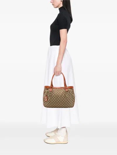 Pre-owned Gucci 2016-2026 Gg Canvas Sukey Tote Bag In Neutrals
