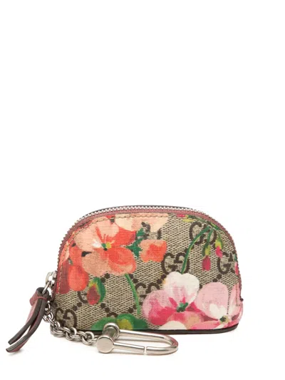 Pre-owned Gucci 2016-2026 Gg Supreme Blooms Chain Coin Pouch In Neutral