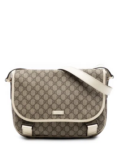 Pre-owned Gucci 2016-2026 Gg Supreme Crossbody Bag In White