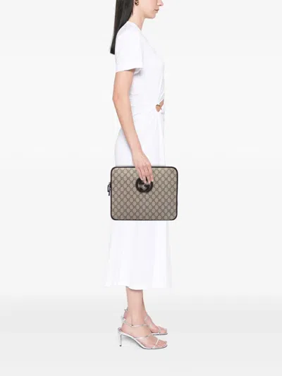 Pre-owned Gucci 2016-2026 Gg Supreme Interlocking G Laptop Case Clutch Bag In Neutrals