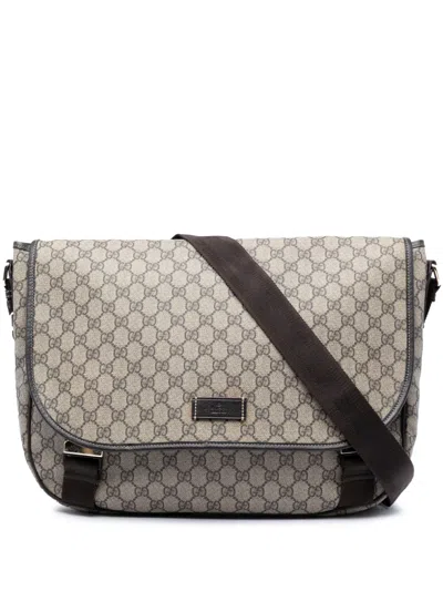 Pre-owned Gucci 2016-2026 Gg Supreme Messenger Bag Crossbody Bag In Neutral