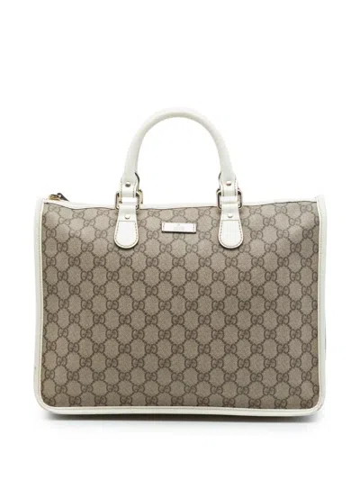 Pre-owned Gucci 2016-2026 Gg Supreme Satchel In Neutrals